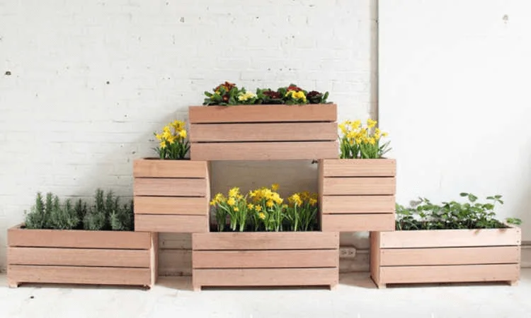 creative ways use pots & planters 7